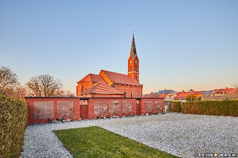 Gemeinde Wurmannsquick Landkreis Rottal-Inn Kirche Sankt Andreas Außen (Dirschl Johann) Deutschland PAN